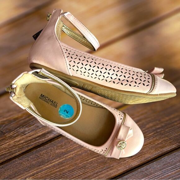 MK size 2  - Picture 1 of 2